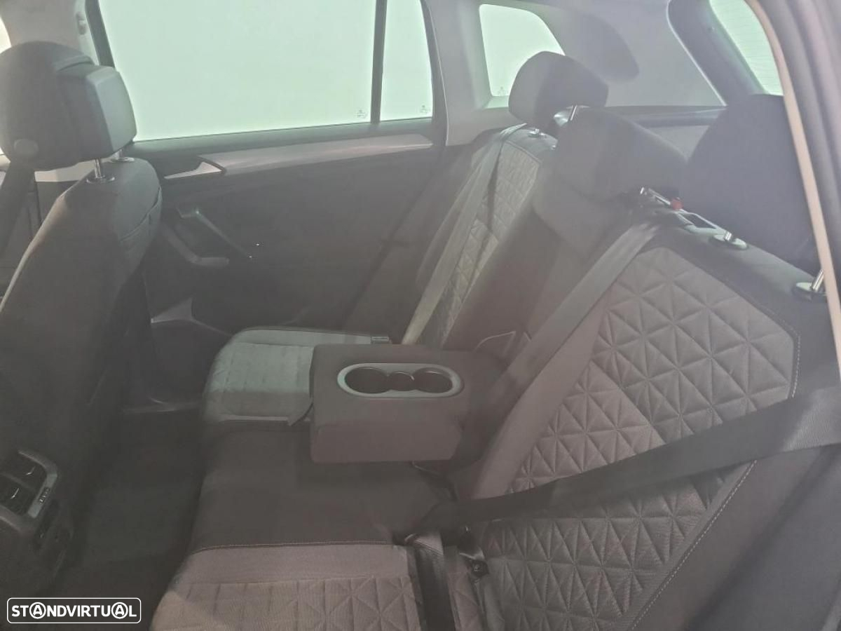 VW Tiguan 1.4 TSI eHybrid Life DSG - 8