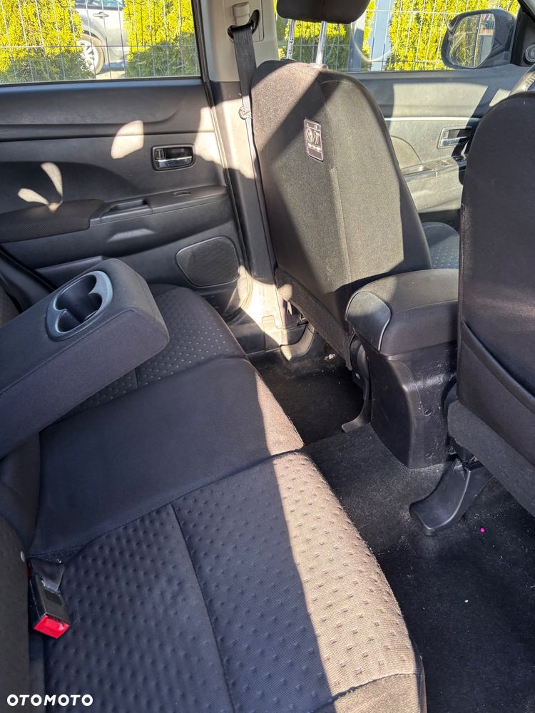 Mitsubishi ASX 1.6 ARCTIC - 12