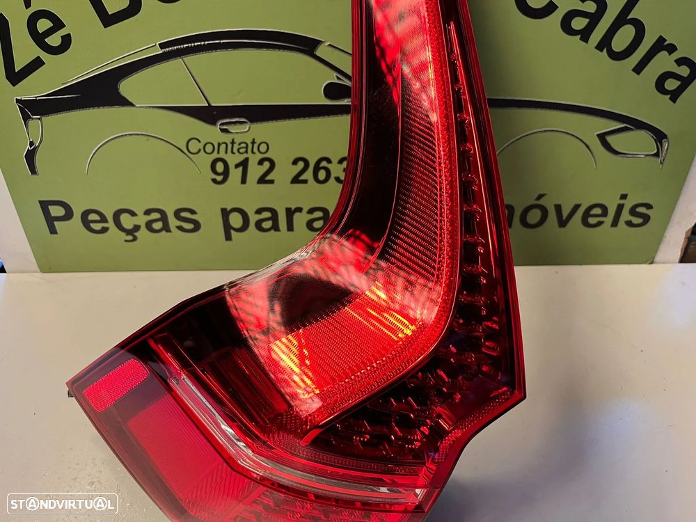 Volvo XC60 II FAROLIM ESQUERDO - FT487 - 2