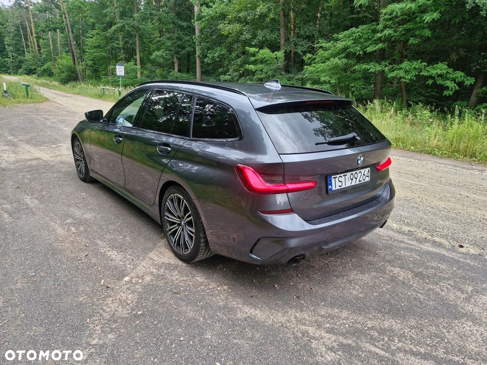 BMW Seria 3 318d M Sport Shadow - 6