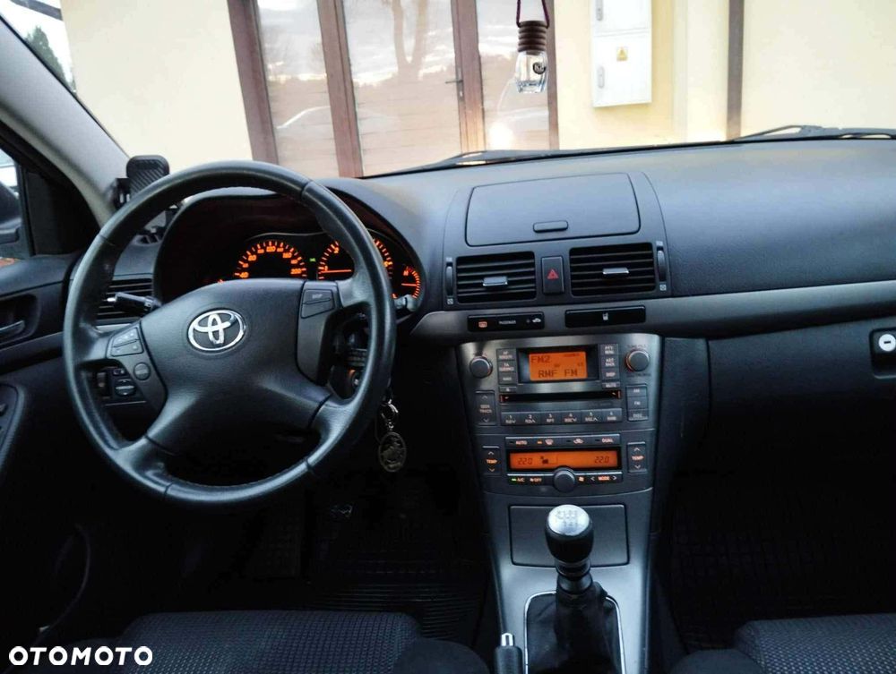 Toyota Avensis 2.0 D-4D Platinium - 2