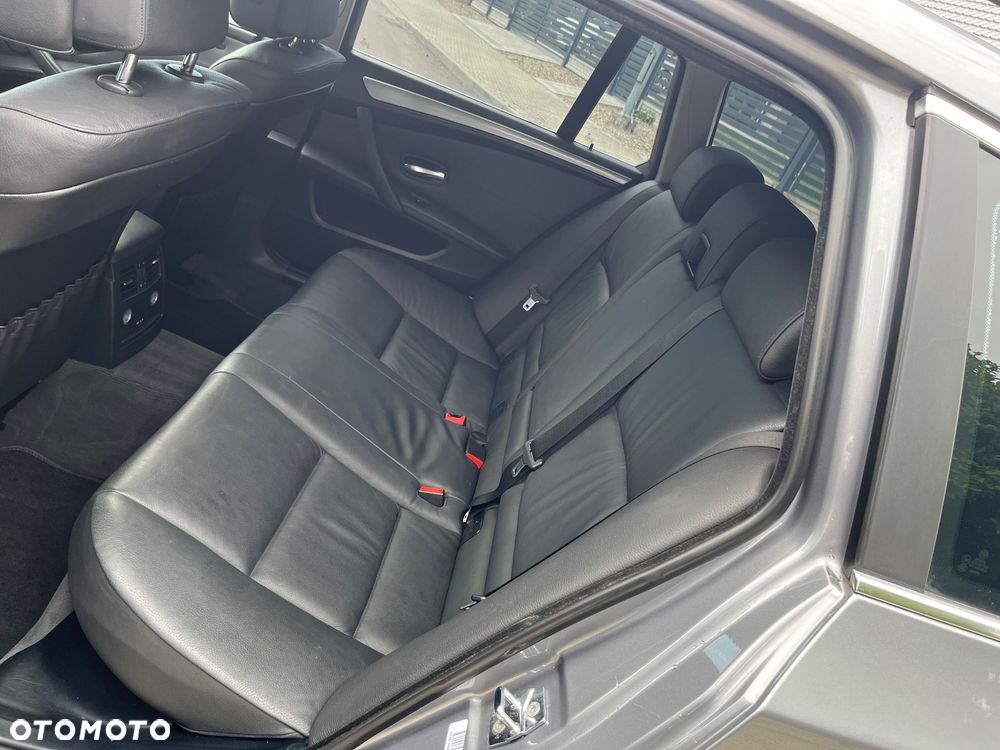 BMW Seria 5 - 16