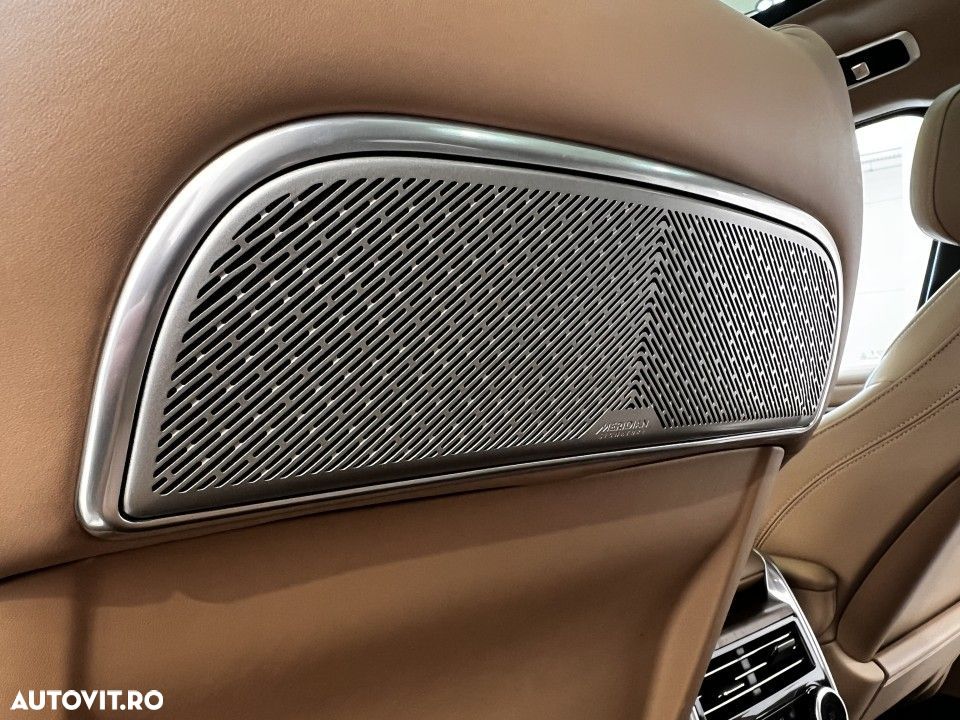 Land Rover Range Rover - 13