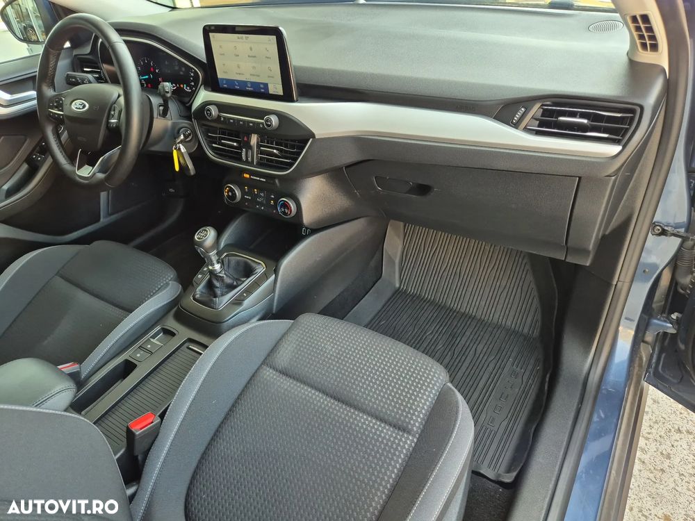 Ford Focus 1.0 EcoBoost Trend - 24