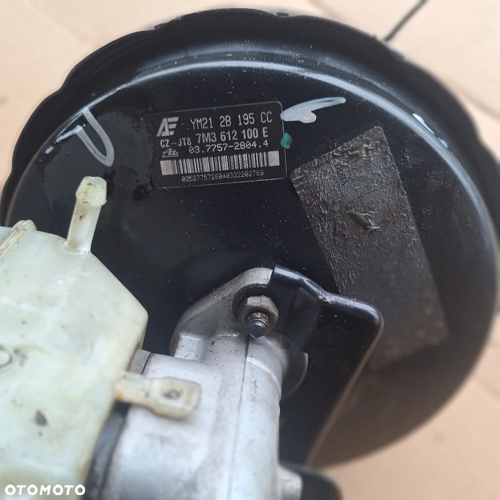 SERWO HAMULCOWE FORD GALAXY 2.0 DOHC YM212B195CC - 2