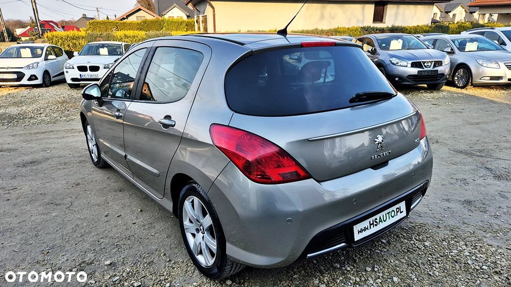 Peugeot 308 1.6 Premium Plus - 18