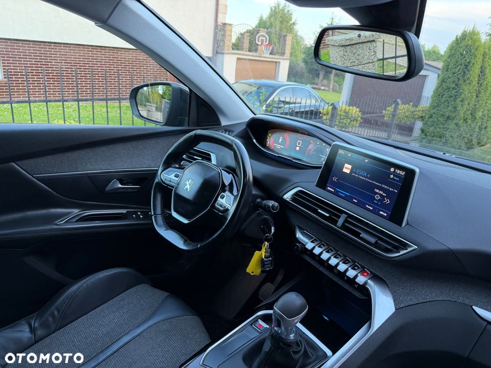 Peugeot 3008 HDi 150 Allure - 16