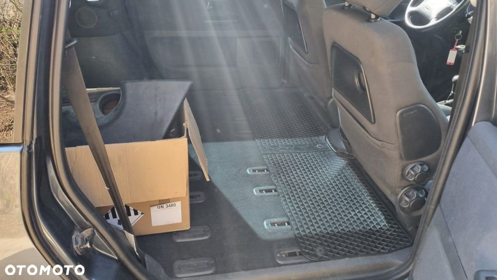 Volkswagen Sharan 2.0 TDI Sportline - 13