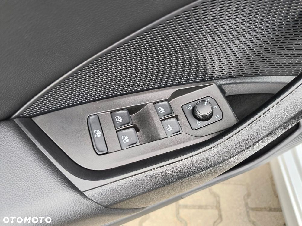 Skoda Octavia 2.0 TSI 4x4 Style DSG - 12