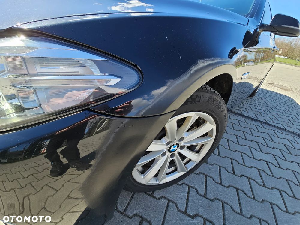 BMW Seria 5 520d - 29