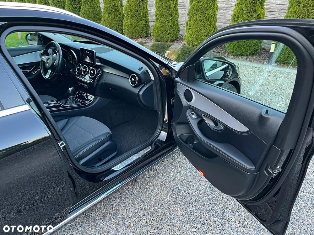 Mercedes-Benz Klasa C 200 (BlueTEC) d Avantgarde - 31