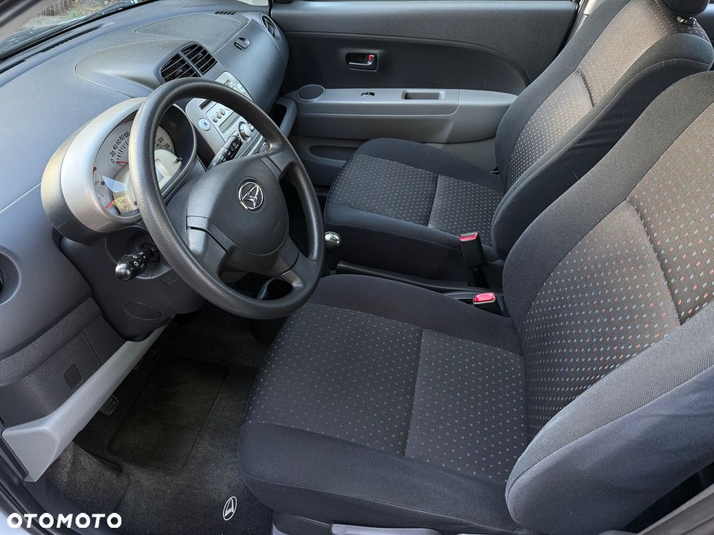 Daihatsu Sirion 1.0 CooLine - 24