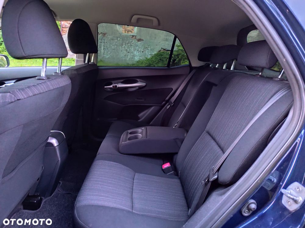 Toyota Auris 1.6 VVT-i Prestige MM - 9