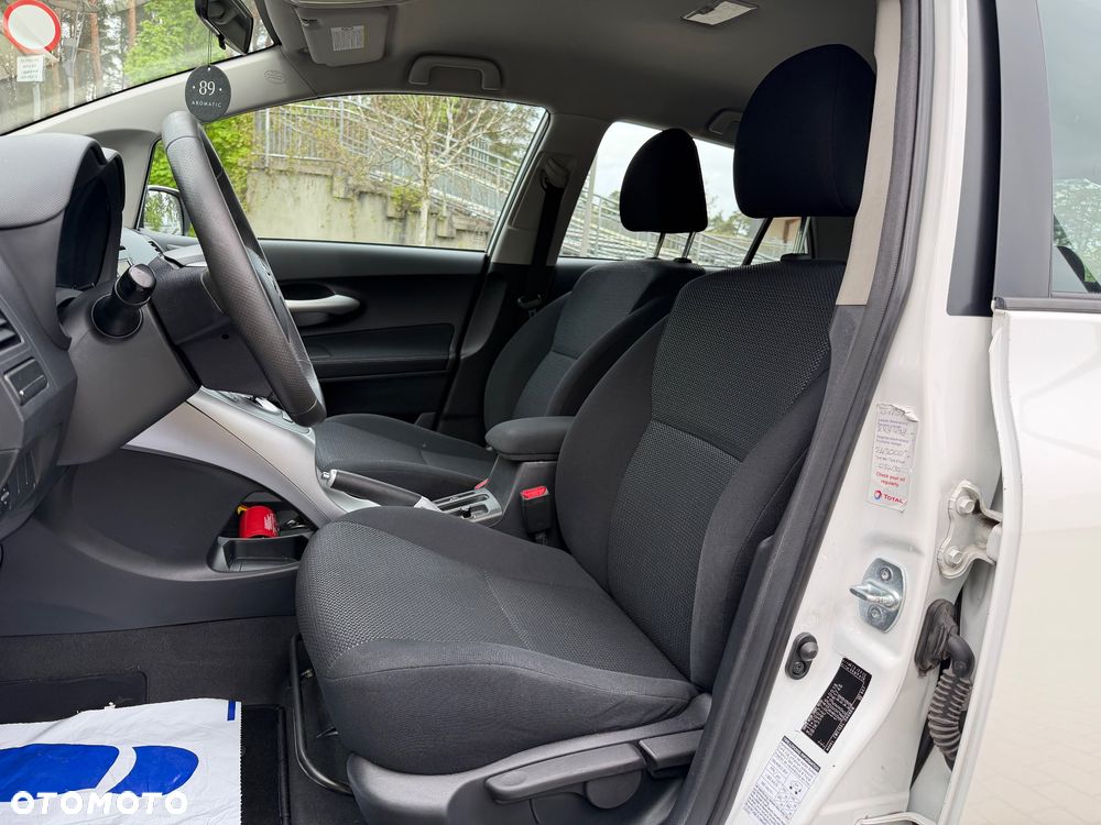 Toyota Auris 1.8 HSD Luna - 16