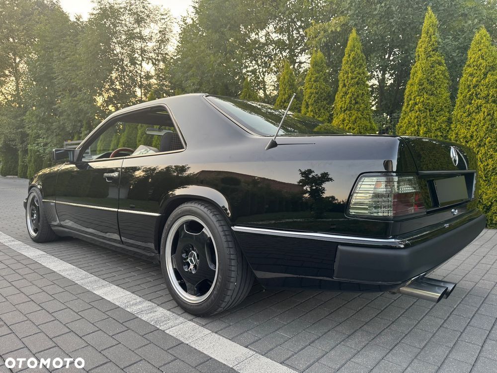 Mercedes-Benz W124 (1984-1993) - 2