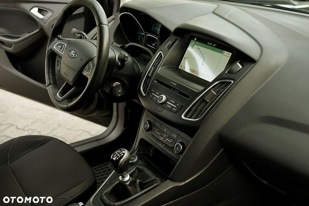 Ford Focus - 24