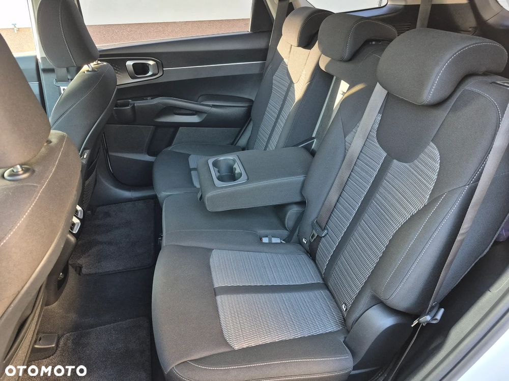 Kia Sorento 1.6 T-GDI HEV L 7os - 20