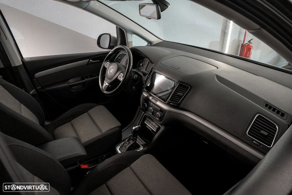 VW Sharan 2.0 TDI Confortline DSG - 19