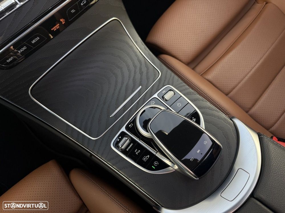 Mercedes-Benz C 180 9G-TRONIC AMG Line - 52