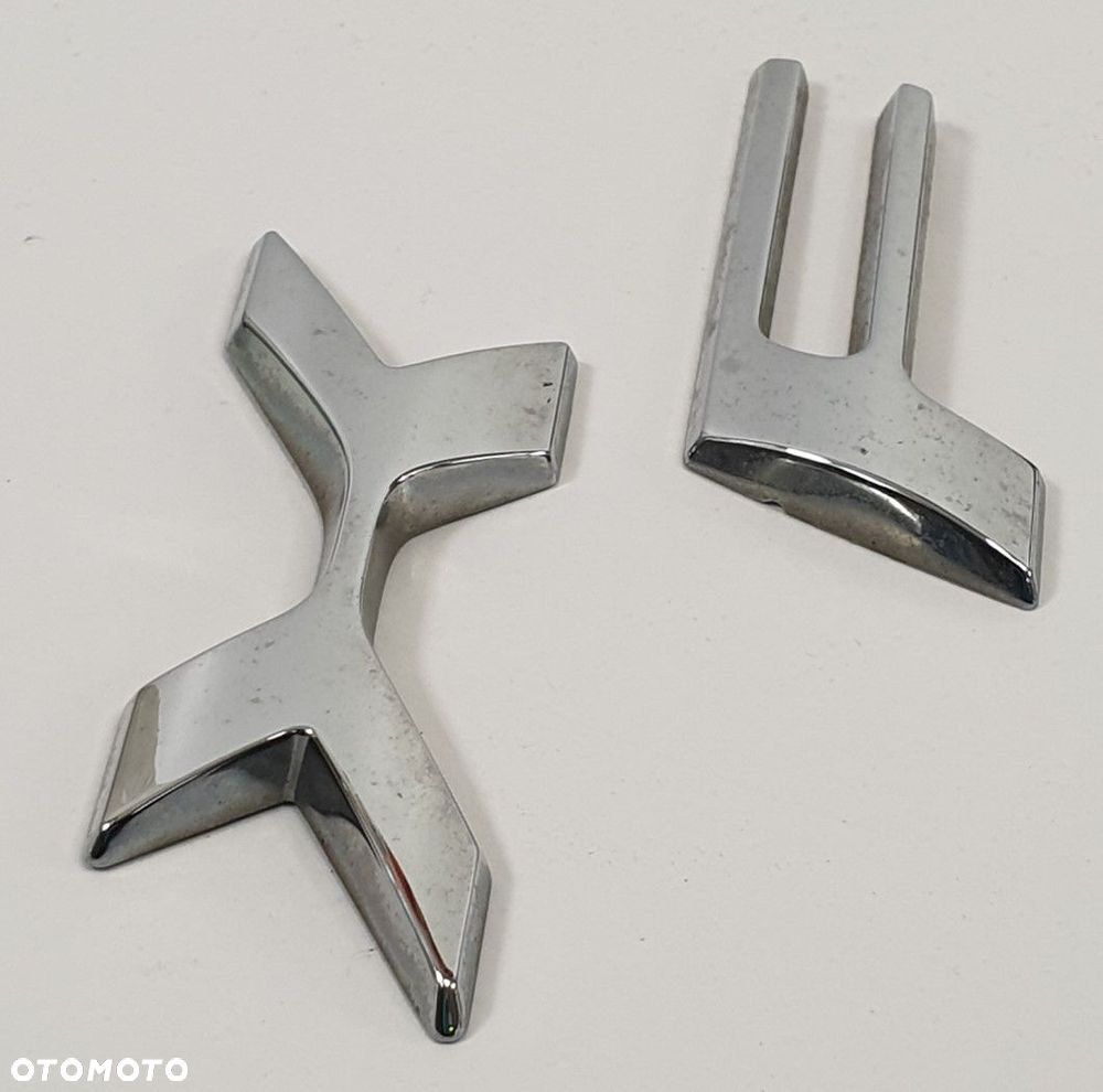 LOGO EMBLEMAT ZNACZEK NAPIS JAGUAR XF X250 - 2