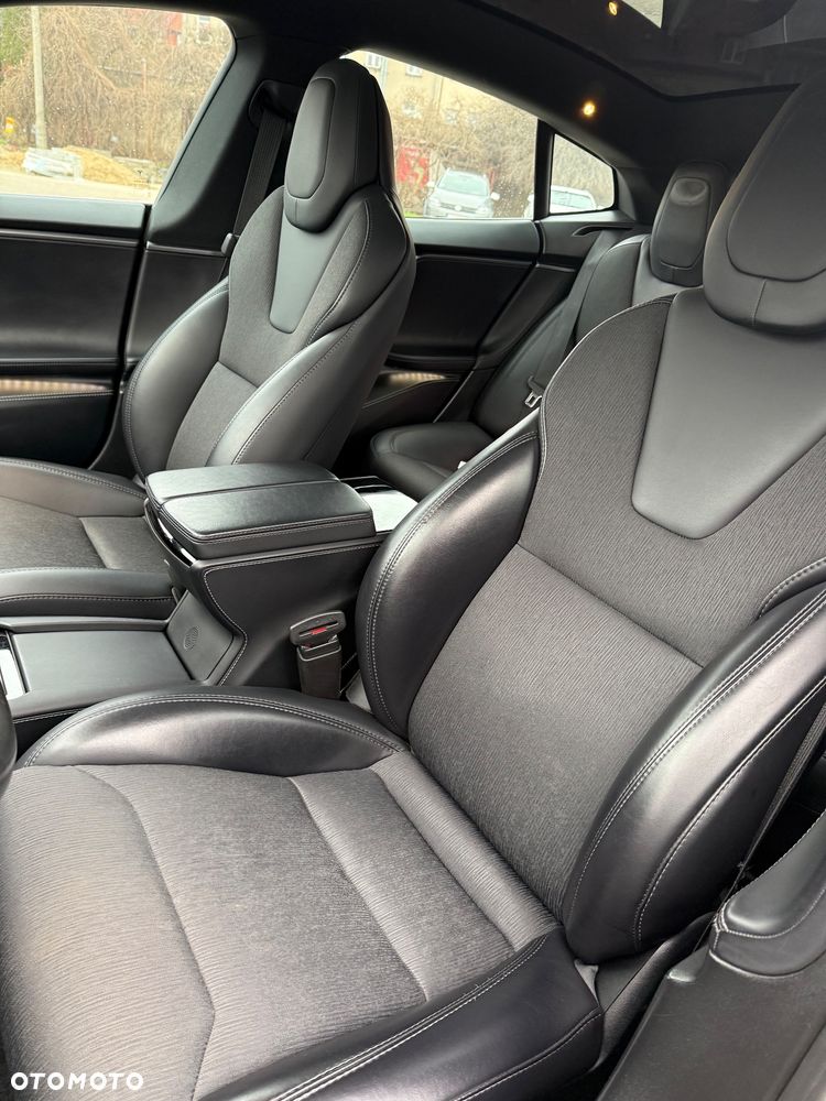 Tesla Model S Long Range Plus - 15