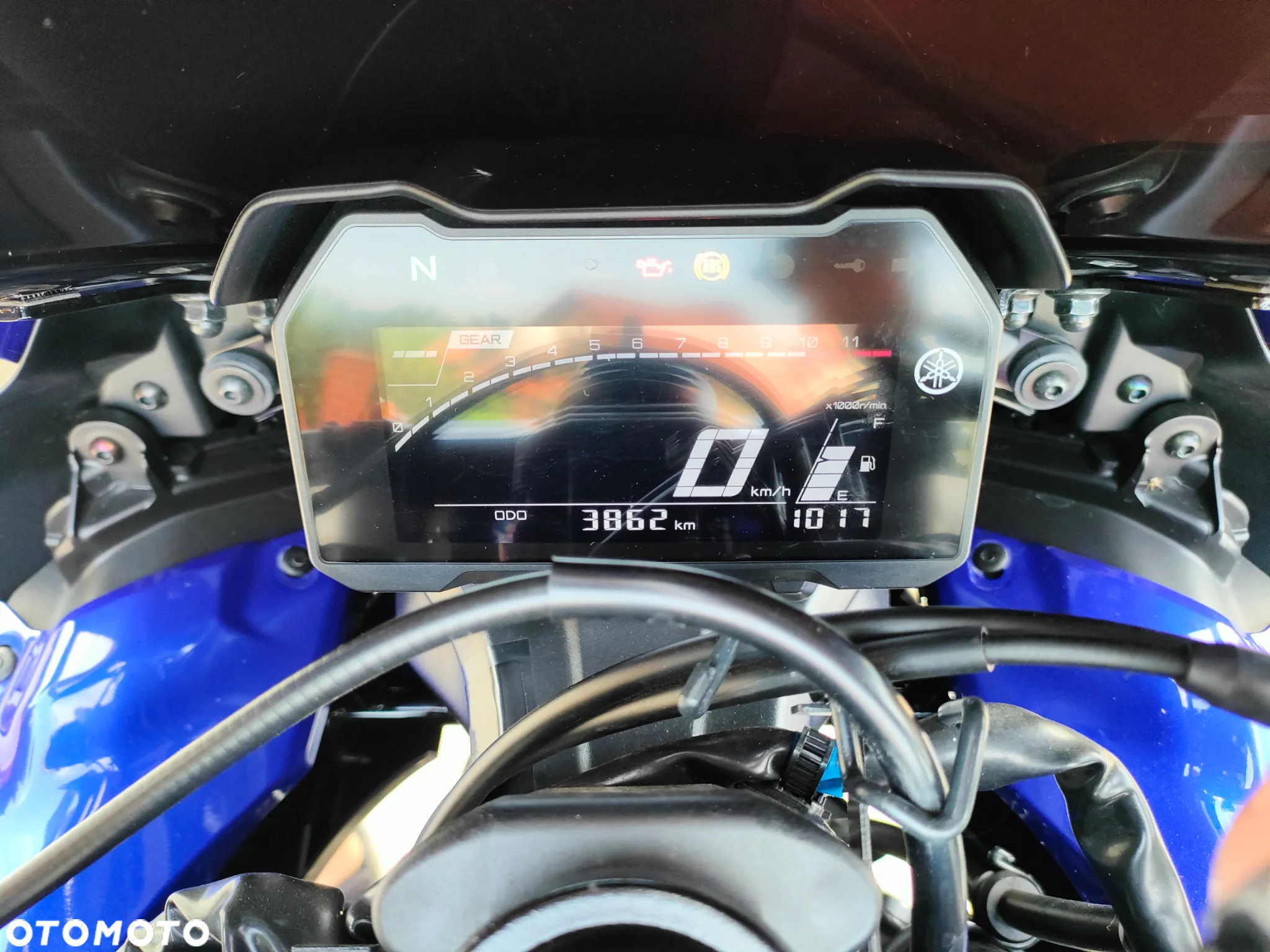 Yamaha R7 - 11