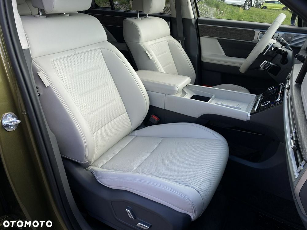 Hyundai Santa Fe 1.6 T-GDI HEV Platinum 4WD 7os - 34