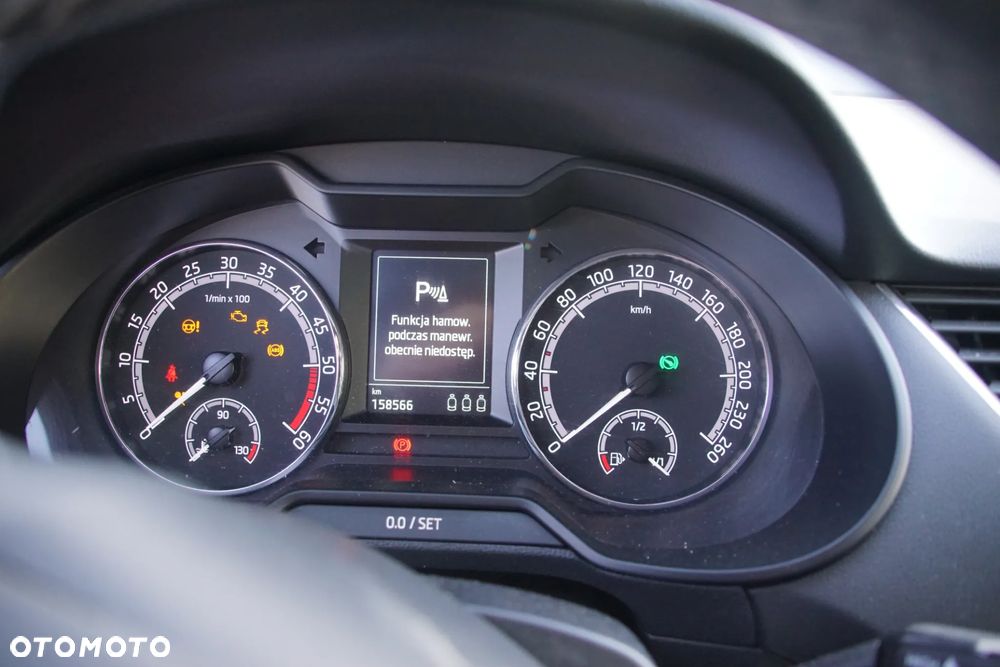 Auto na części - Skoda Octavia III Lift 1.6 TDI 115 KM DDYA SMT LF7Y 2017R Silnik Skrzynia Drzwi Maska Błotnik Klapa Zderzak Lusterko Lampa Szyba Klamka Deska Kokpit Sterownik Moduł Czujnik Licznik Wyświetlacz Panel Kierownica - 11