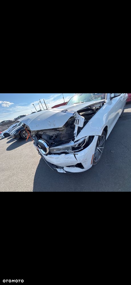 BMW Seria 3 330i xDrive Sport Line - 39