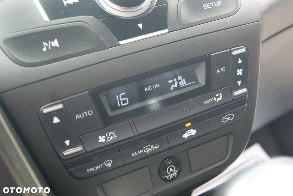 Honda Civic 1.8 Comfort - 31