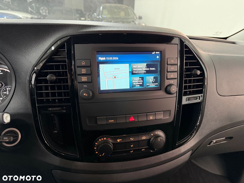 Mercedes-Benz eVITO - 30