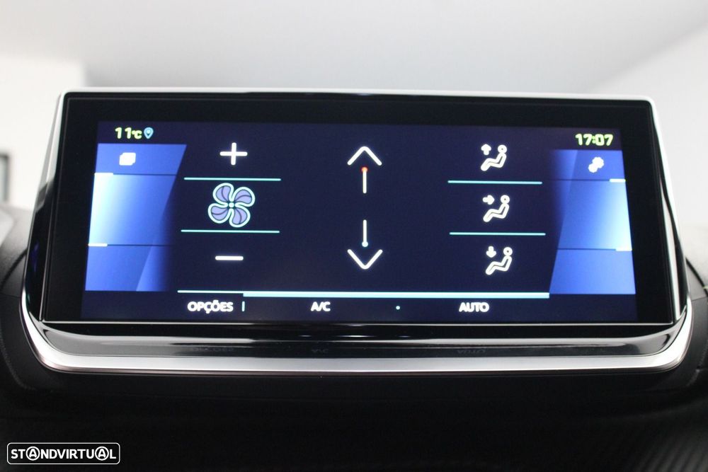 Peugeot e-2008 50 kWh GT - 18