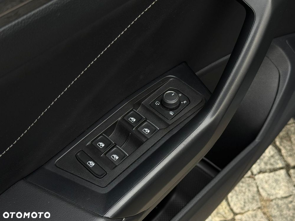 Volkswagen T-Roc 1.5 TSI Style DSG - 5