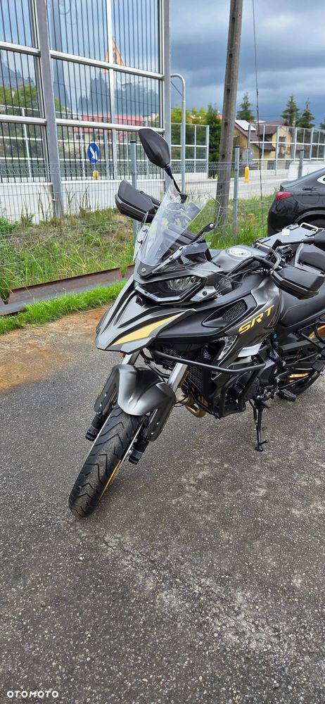 QJMOTOR 900 SX - 9