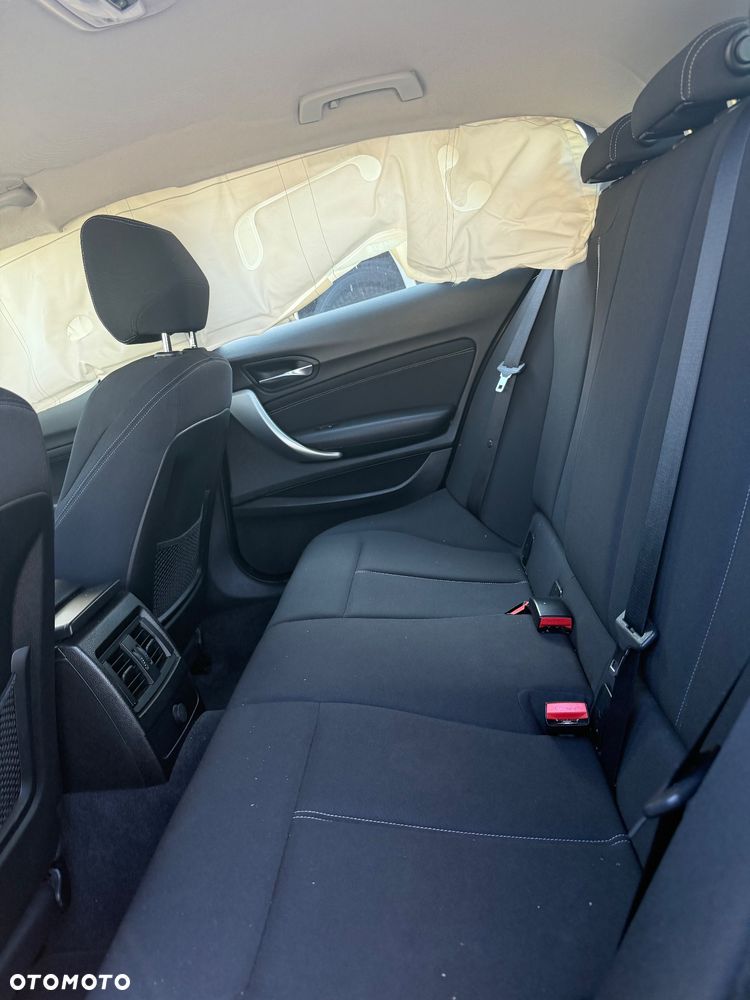 BMW Seria 1 118d Sport Line - 16