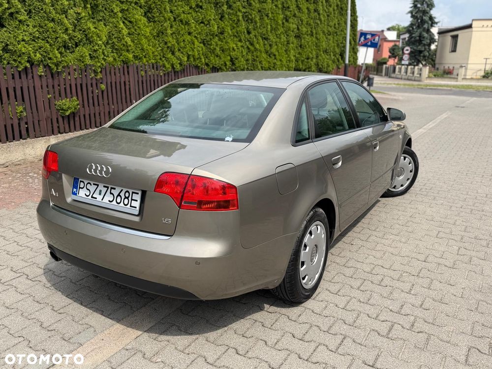 Audi A4 Limousine - 17