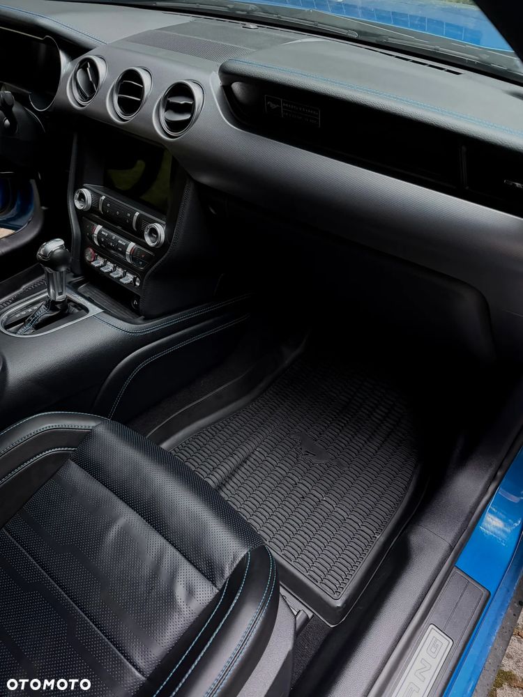 Ford Mustang - 20