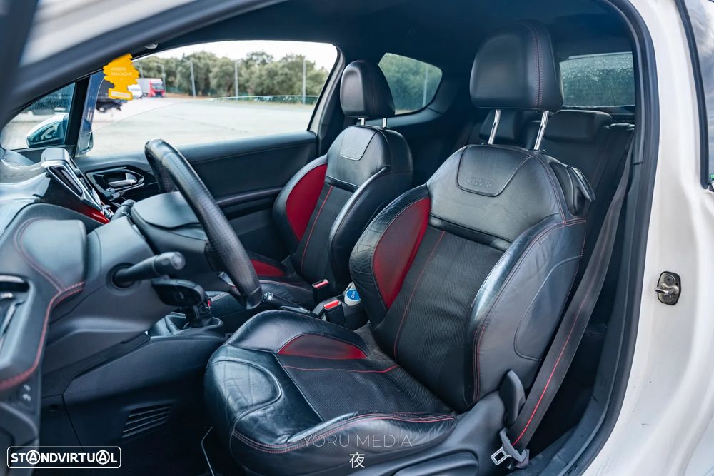 Peugeot 208 1.6 THP GTi - 10