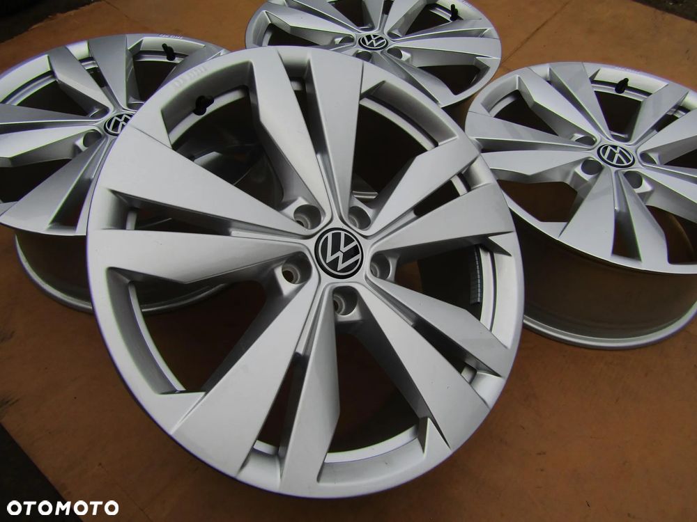 4x NOWE Felgi Aluminiowe 19 VW Passat B6 B7 B8 B9 ID4 Tiguan Arteon Golf V VI VII VIII 5 6 7 8 Taos T-ROC Skoda Karoq Kodiaq Enyaq Octavia III IV / MG HS / Seat Tarraco Leon Ateca Altea Audi A3 A4 A5 8 j 5x112 ET45 ET 45 piasta 57,1 mm - 14
