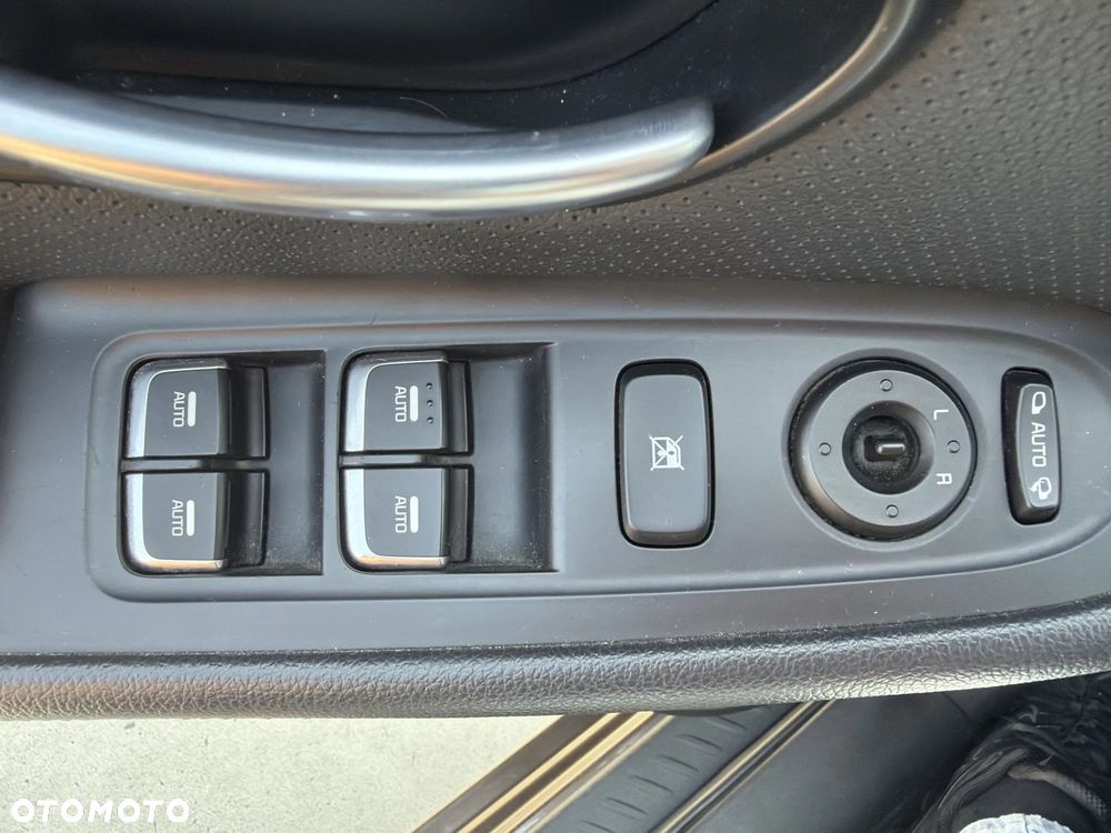 Kia Carens 1.6 GDI Business Line EU6 - 23