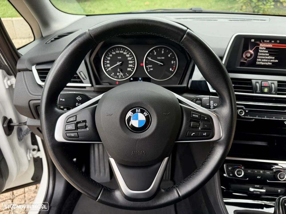 BMW 216 Active Tourer d Line Sport - 36