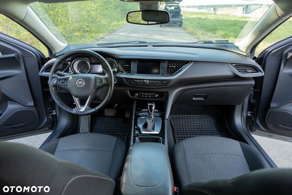 Opel Insignia 1.5 T Enjoy S&S - 15