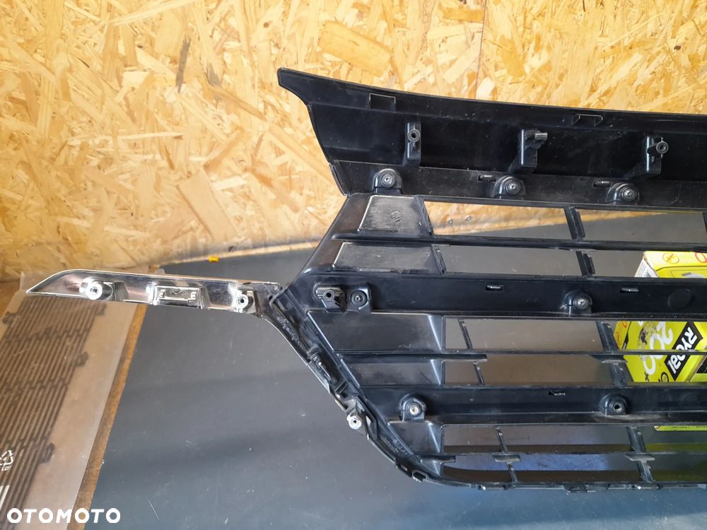 RENAULT TRAFIC III IV LIFT 2021- GRILL ATRAPA ZDERZAKA 623101859R - 10