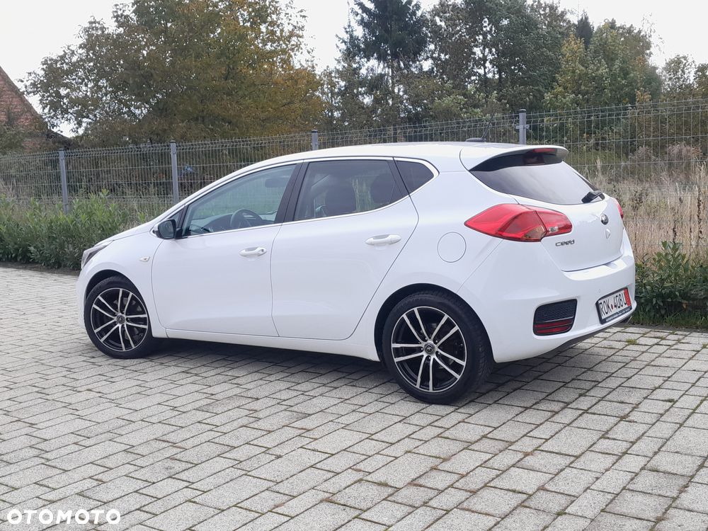 Kia Ceed 1.6 CRDi Spirit - 4