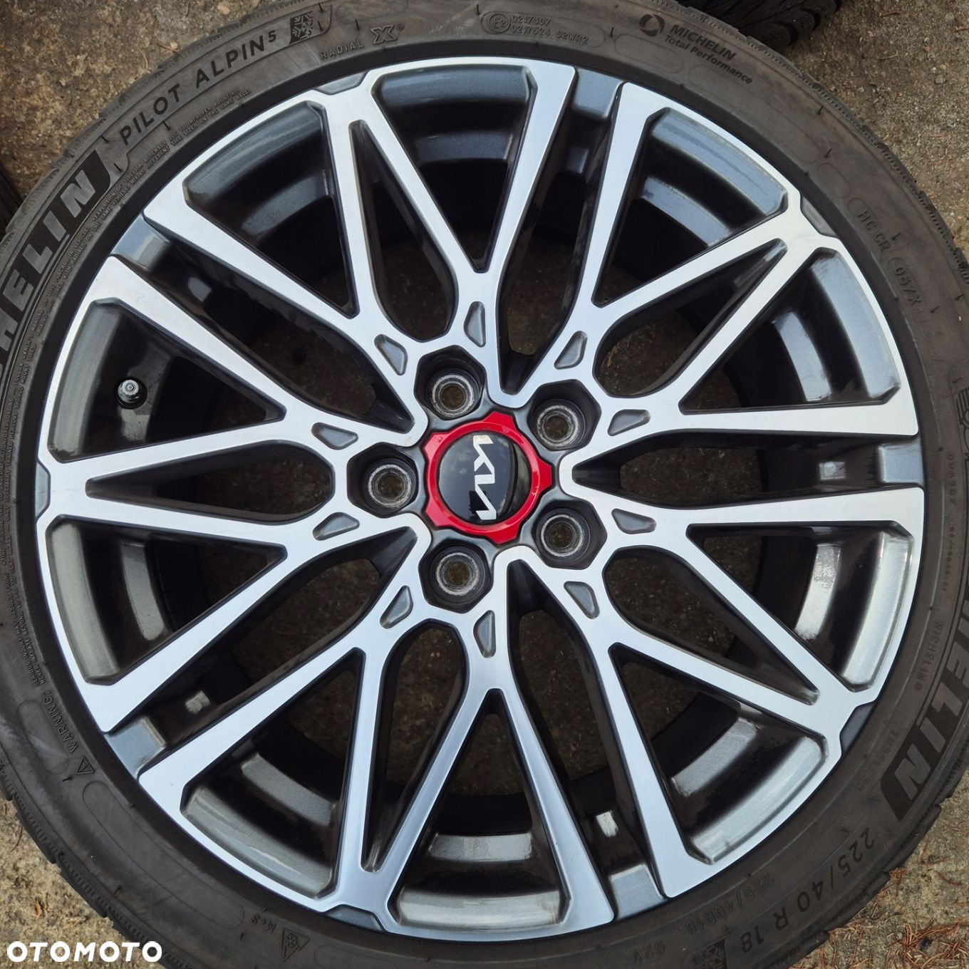 ZIMA KOŁA 18 KIA CEED PROCEED VENGA CARENS HYUNDAI I30 IX20 MAZDA 3 5 6 - 4