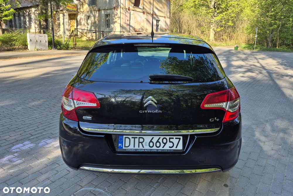 Citroën C4 e-HDi 115 Exclusive - 3