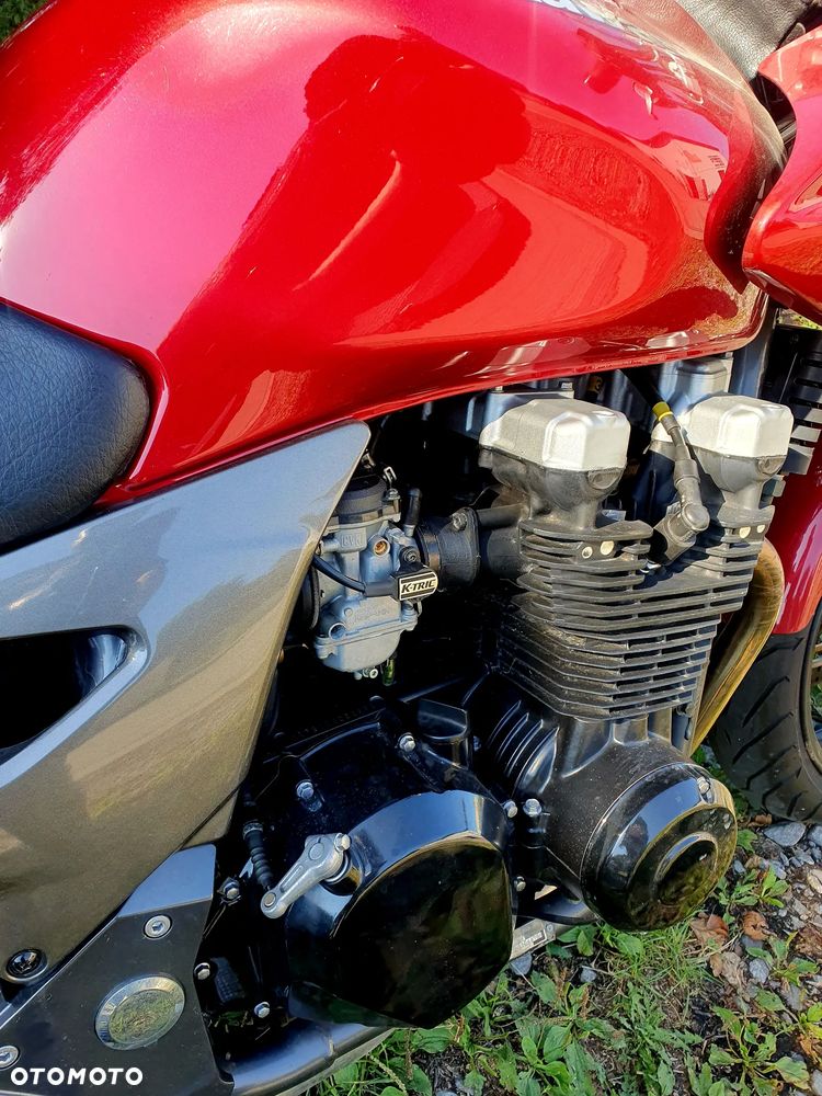 Kawasaki ZR - 8