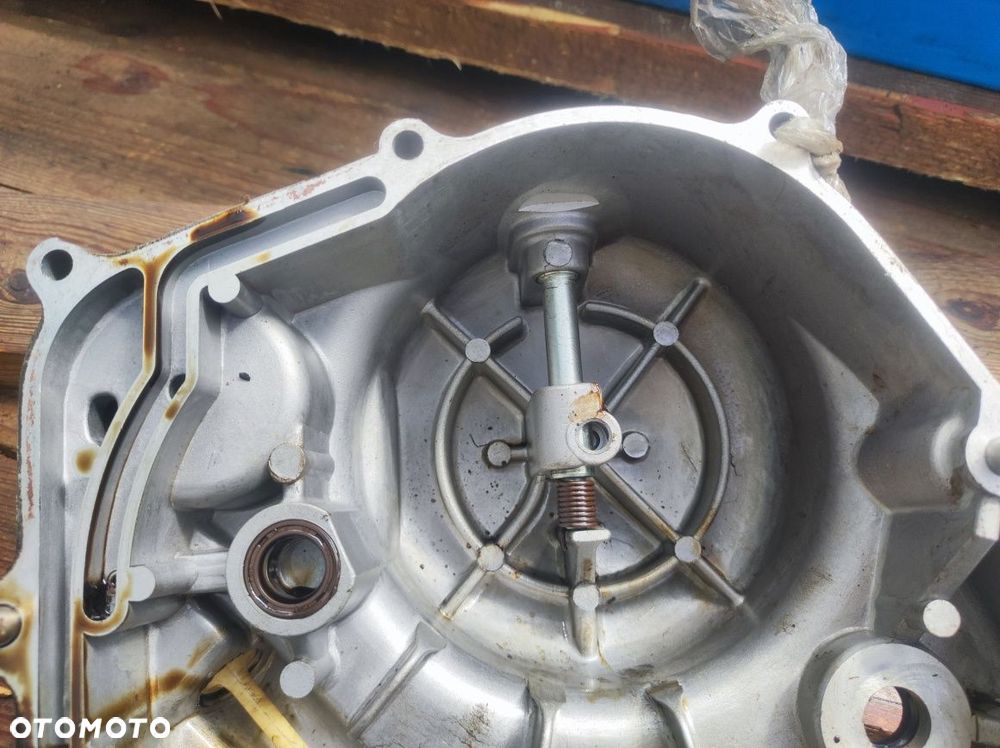 Pokrywa silnika lewa SYM Husky 125 6H6 SANYANG dekiel sprzęgła oryginał - 7
