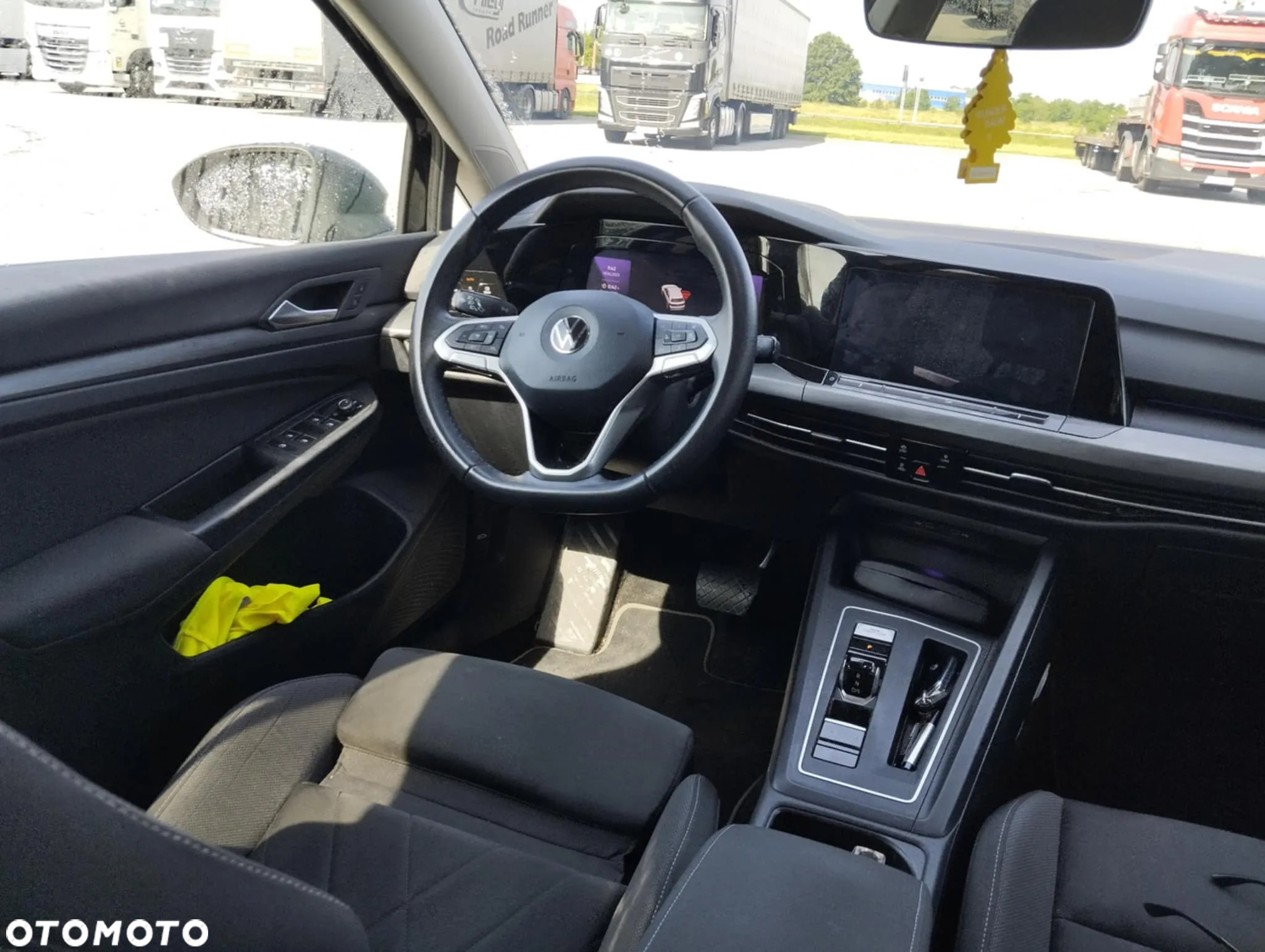 Volkswagen Golf - 6