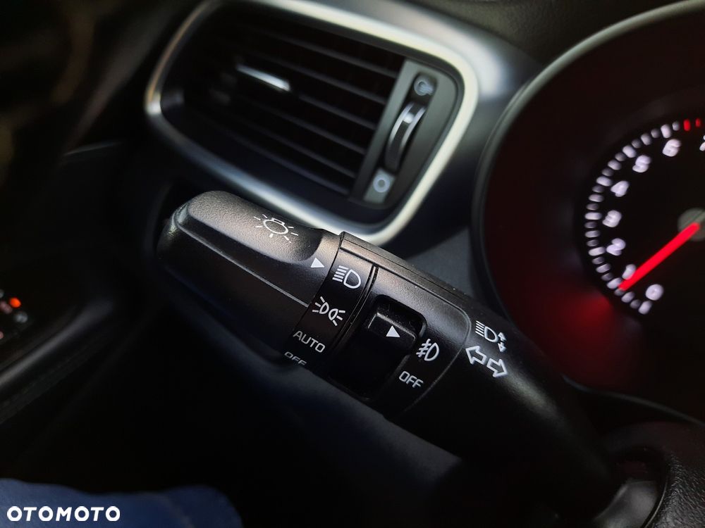 Kia Sorento - 28